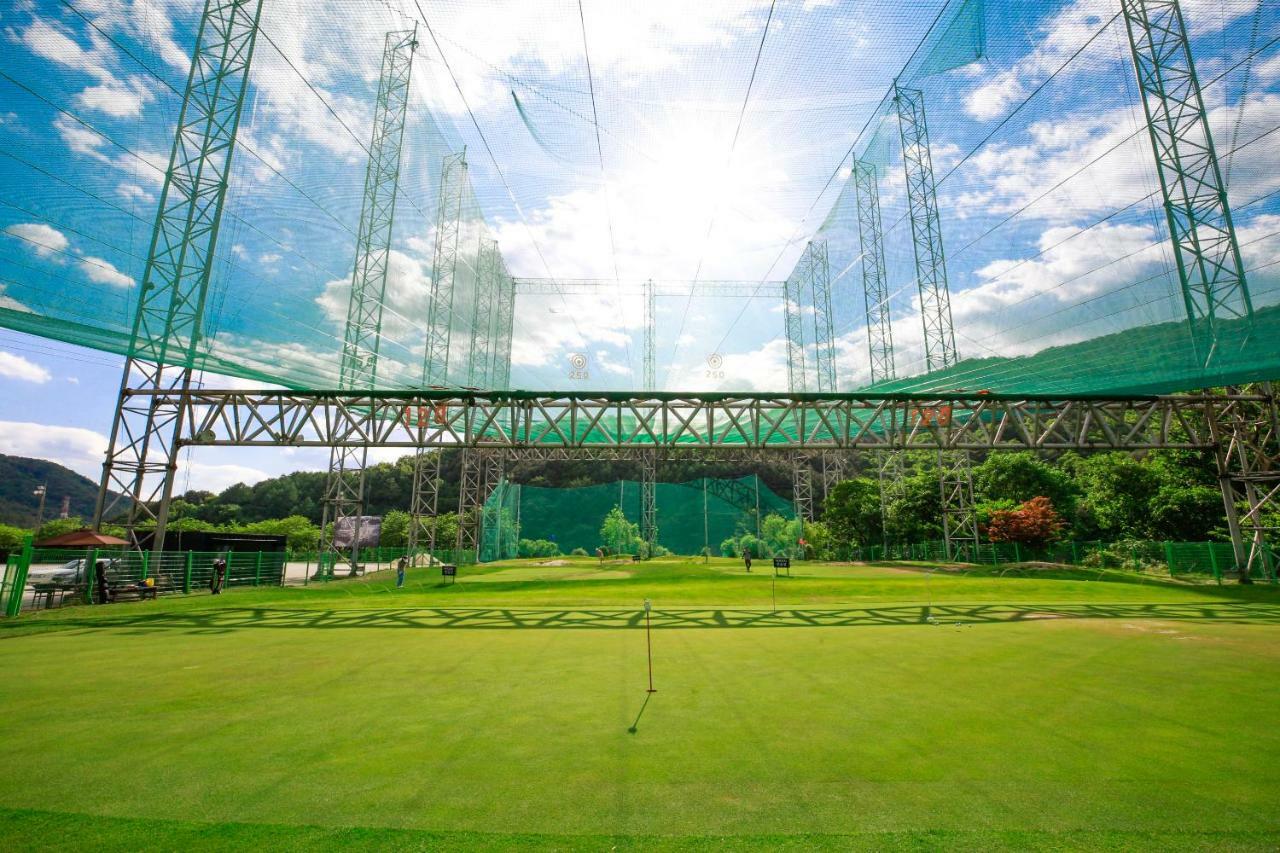 Bears Town Otel Pocheon Dış mekan fotoğraf